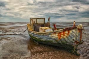 Old-fishing-boat-on-Meols-beach